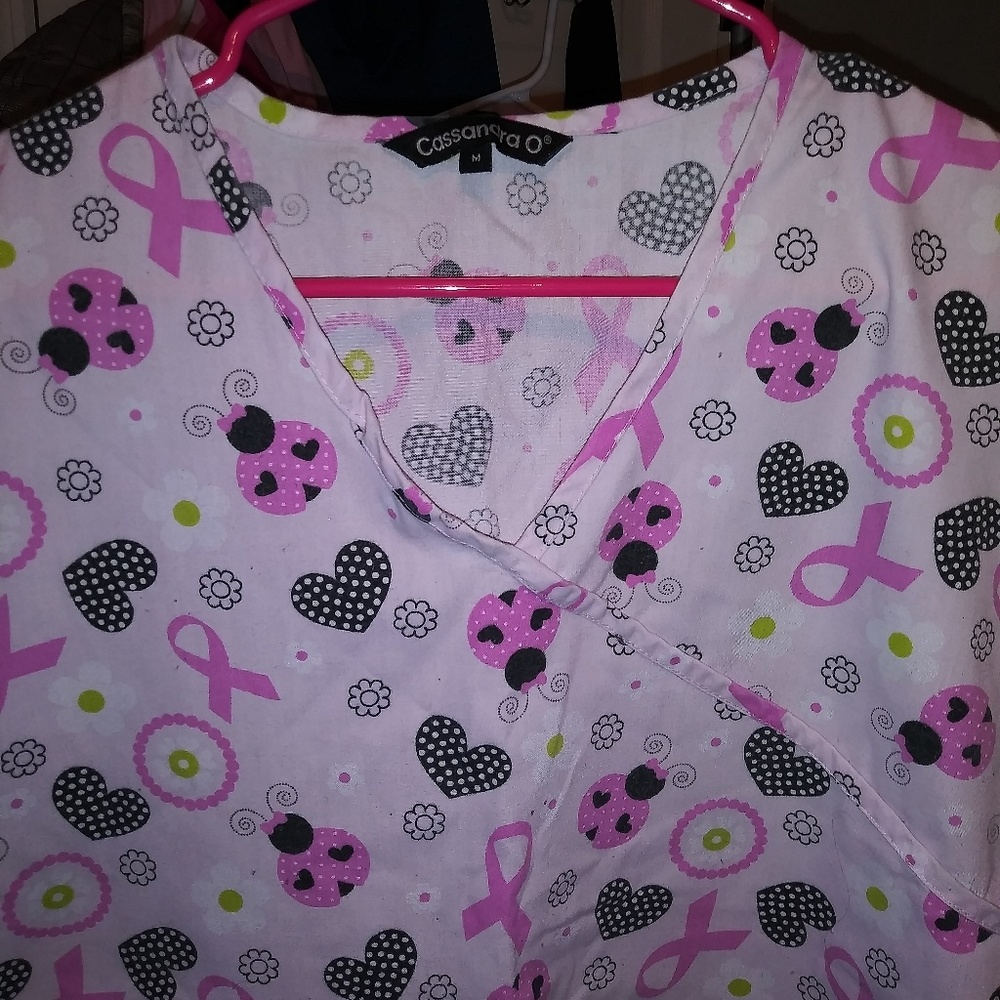 Medium scrub top tie back